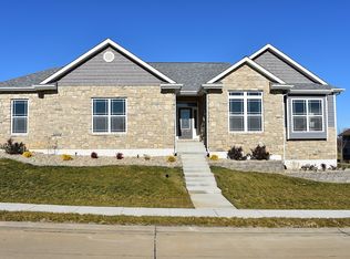 803 Victorian Ave #19, Waterloo, IL 62298