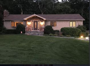 46 Dartmouth Dr, Shelton, CT 06484