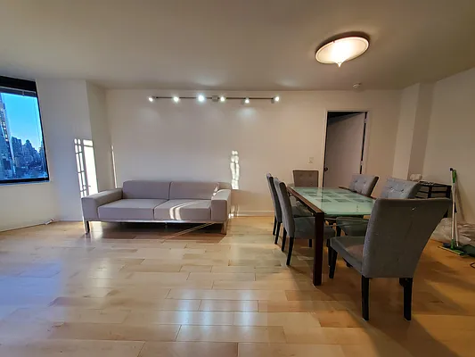 Rented by Luxury Habitat | media 52