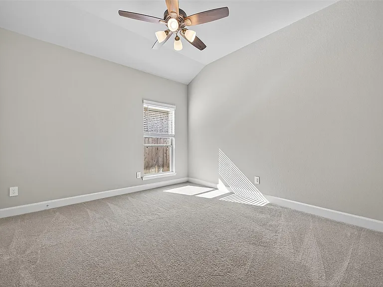 15330 Legacy Park Way — Photo 37