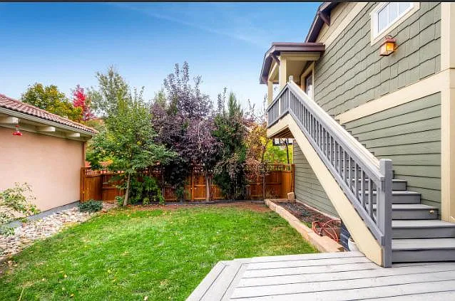 Studio, 575 sqft, $1,250 — Photo 2