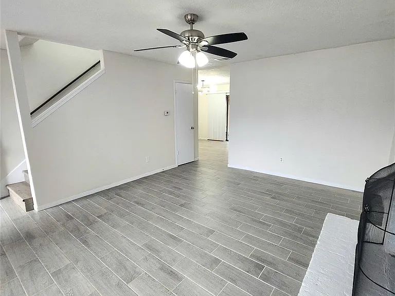 10047 Emerald Creek Dr — Photo 26