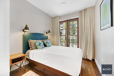 Rented by Bond New York