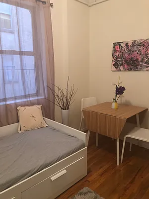 Rented by 63 West | media 29