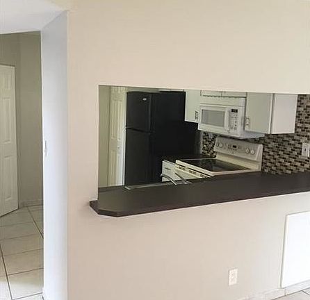 4th image of 13912 SW 93rd Ln #13912