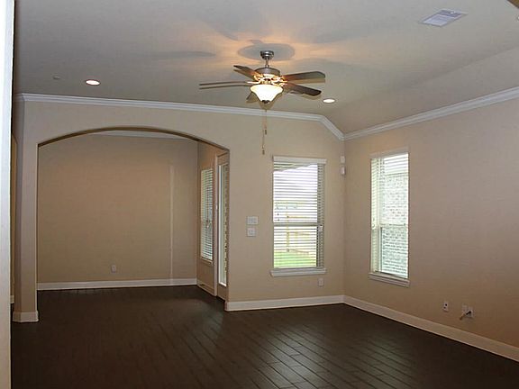 4th image of 4906 Pebble Beach Pl