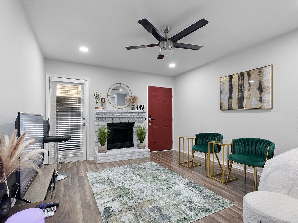 1st image of 1810 N Garrett Ave APT 125