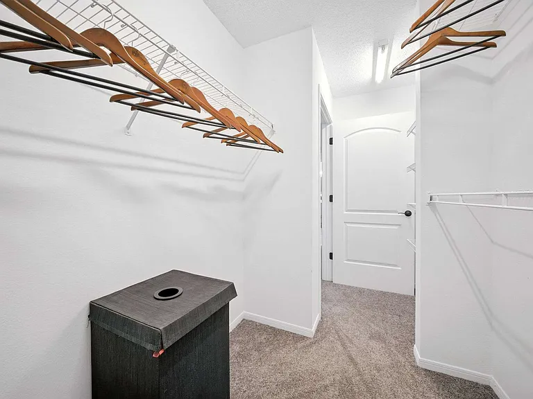 Vista Point Apartments — Photo 5