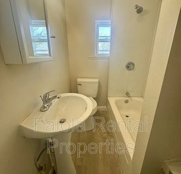 706 Buck St — Photo 15