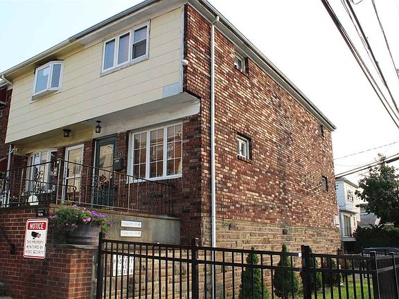 4th image of 34 Waldo Ave APT 17