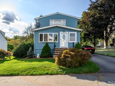 82 Park Way, Edison, NJ, 08817