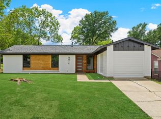 9814 Bluffcreek Dr, Dallas, TX 75227