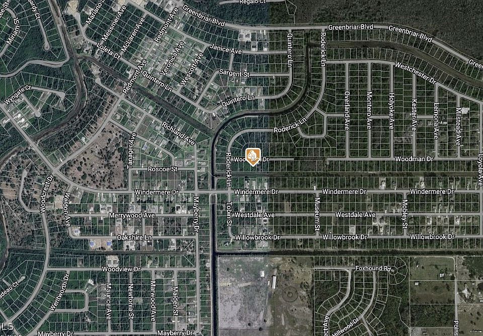 2nd image of 521 Woodman Dr