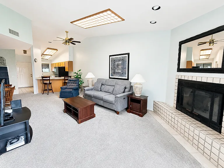 4925 Summit Cir — Photo 12