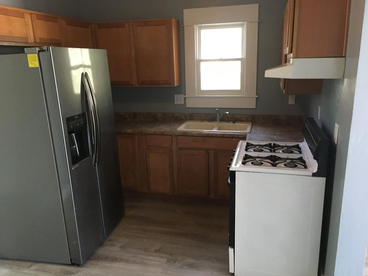 137 N 11th Ave — Photo 4