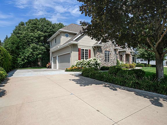 4th image of 422 Bosworth Ln