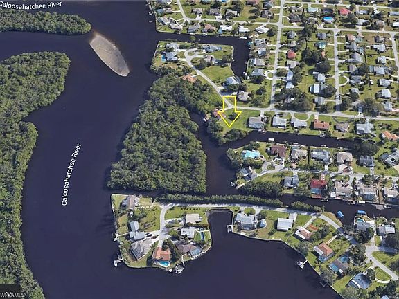 4th image of 301 Shore Dr