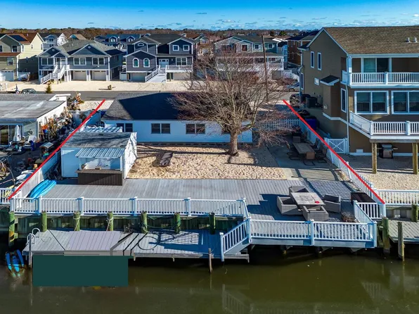 129 Lawrence Dr, Manahawkin, NJ 08050