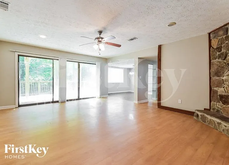 5515 N Fork Dr — Photo 4