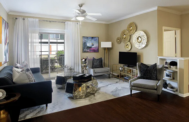Kensington Square Apartments — Photo 18