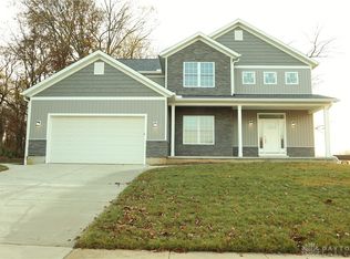 1826 Highlander Dr, Xenia, OH 45385