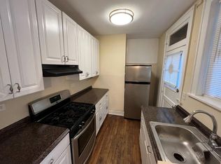 1114 Maple Ave #2B, Evanston, IL 60202