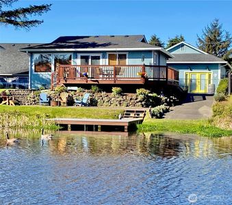 520 Point Brown Avenue SE, Ocean Shores, WA, 98569