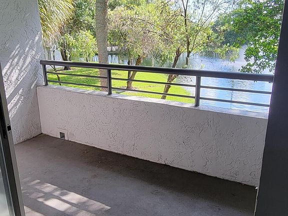 5th image of 611 Lyons Rd APT 8202