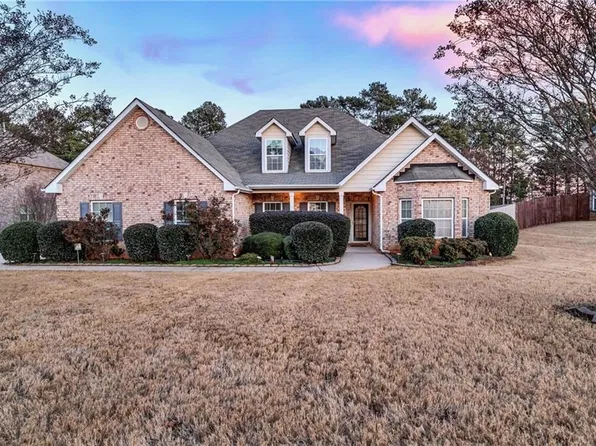 1141 Carillon Dr SE, Conyers, GA 30013