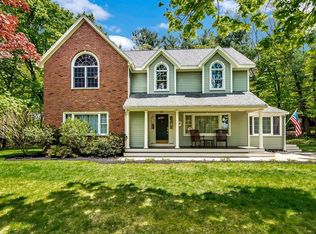 46 Ledge Rd, Lynnfield, MA 01940