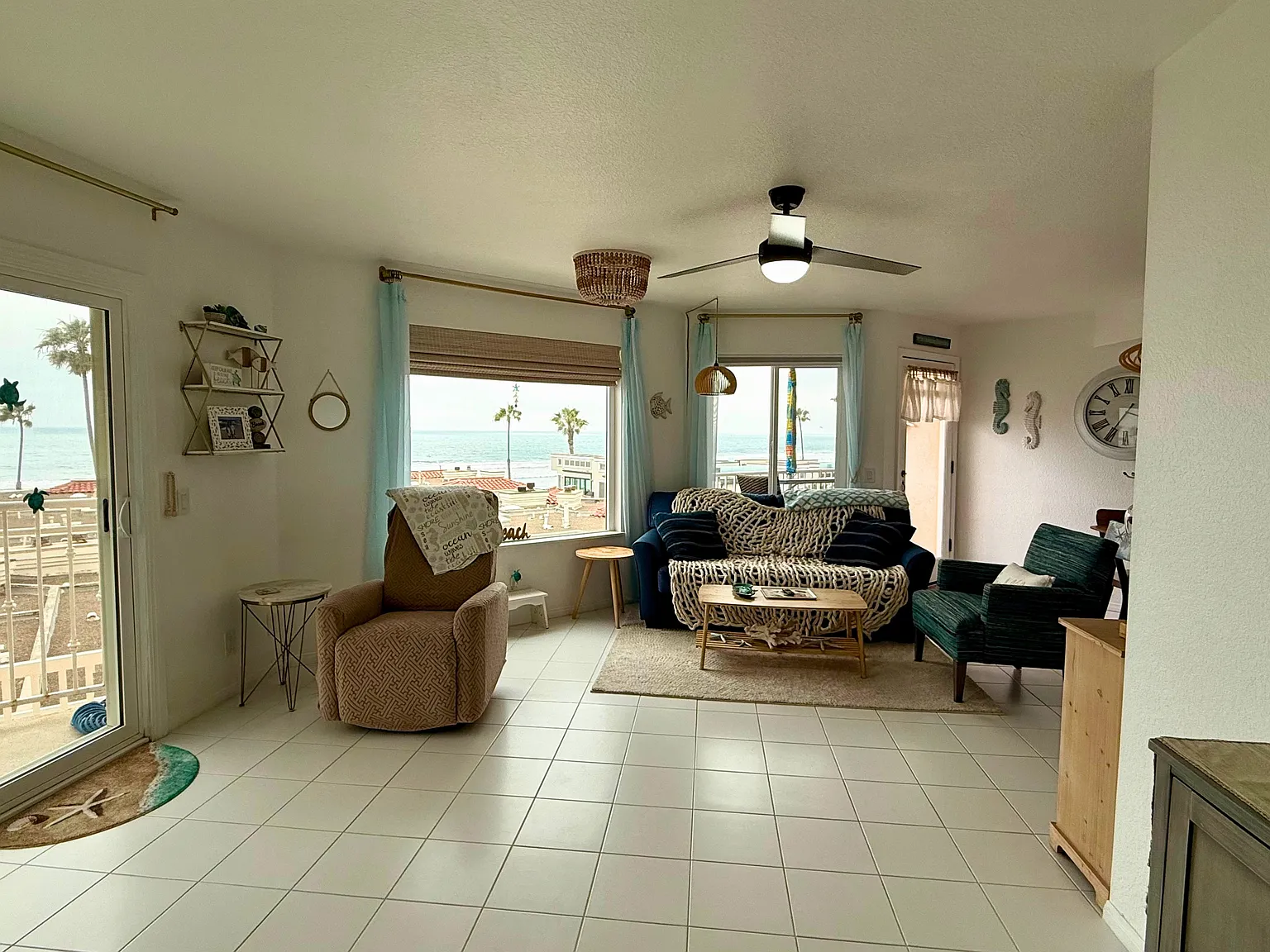2 bed, 960 sqft, $5,000 — Photo 1