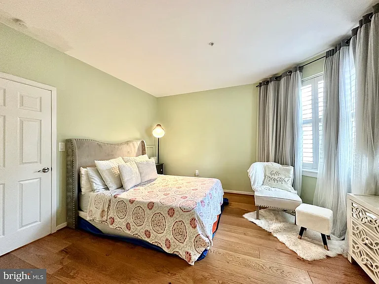 301 S Reynolds St #206 — Photo 11