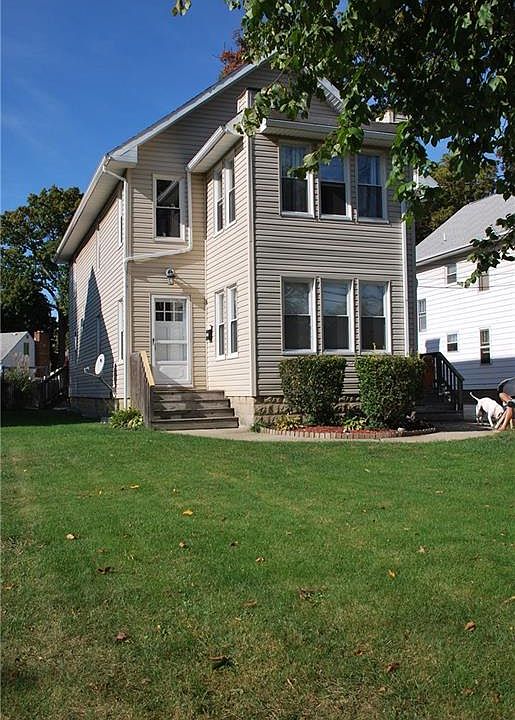1st image of 2626 3rd St
