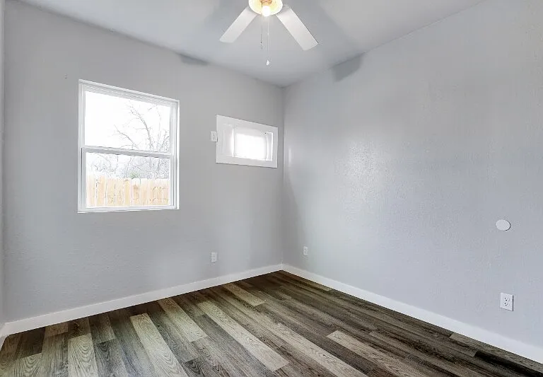 438 S San Joaquin Ave #2 — Photo 5