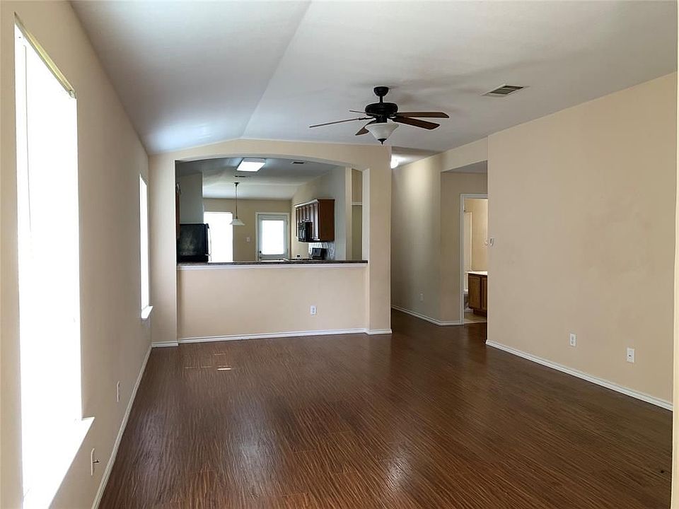 2338 Green Meadows Ln, Buda, TX 78610 Zillow