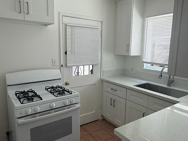 3738 Carmona Ave #2 — Photo 2