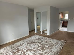 2225 Nichols Rd APT D, Arlington Heights, IL 60004