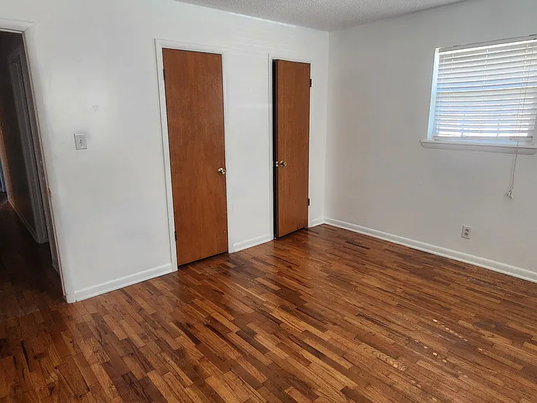 3901 Marie Dr — Photo 6