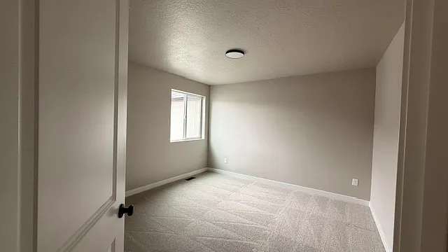 2326 N Sunmore Way #2.5 — Photo 6