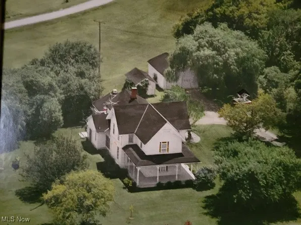 663 NE Catawba Rd, Pt Clinton, OH 43452