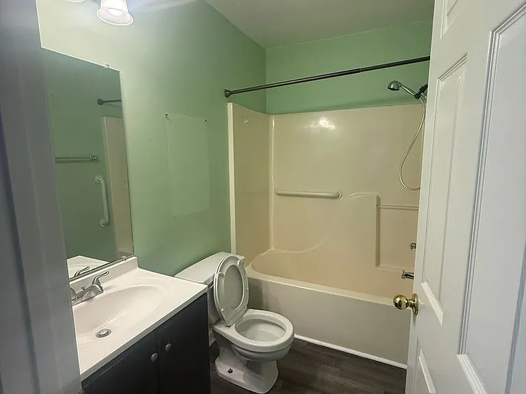 1105 Cherry Meadow Ln — Photo 8