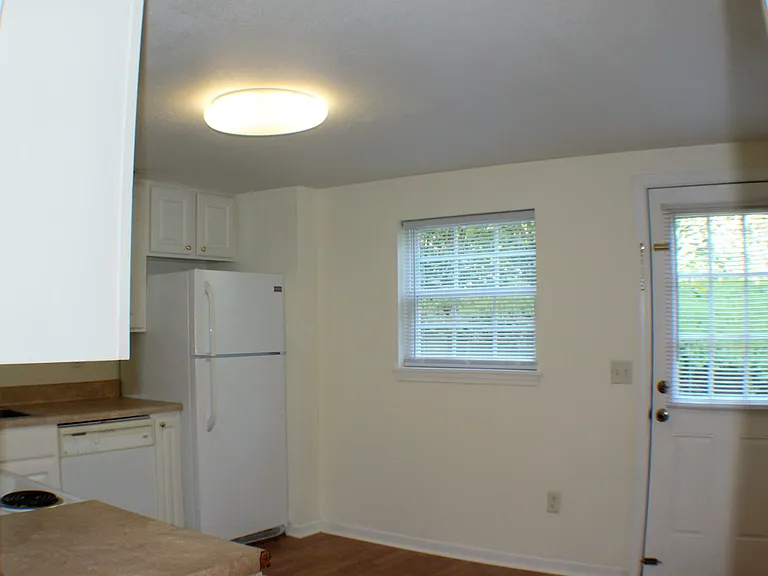 1416 Highland Ave #A — Photo 8