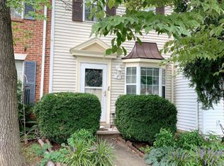 7 Mosbey Ct, Sterling, VA 20165