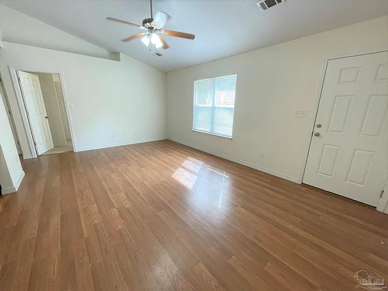 1786 Kell Rd — Photo 2