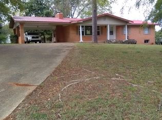 490 Long Beach Dr, Hot Springs, AR 71913