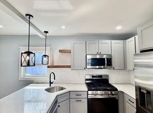 5 Harbell Ter, Dorchester, MA 02122