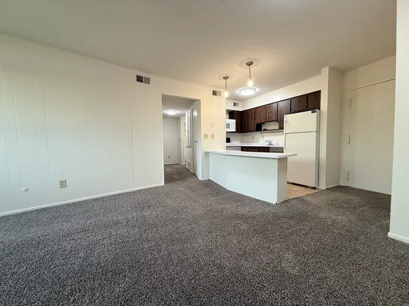 Fox and Hounds Apartments, 325 Foxfire Dr #325, Oxford, OH 45056