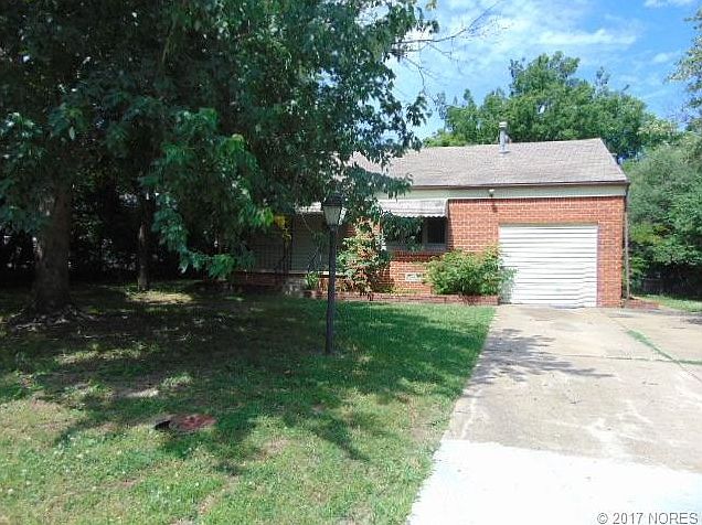 1st image of 586 S Lakewood Ave