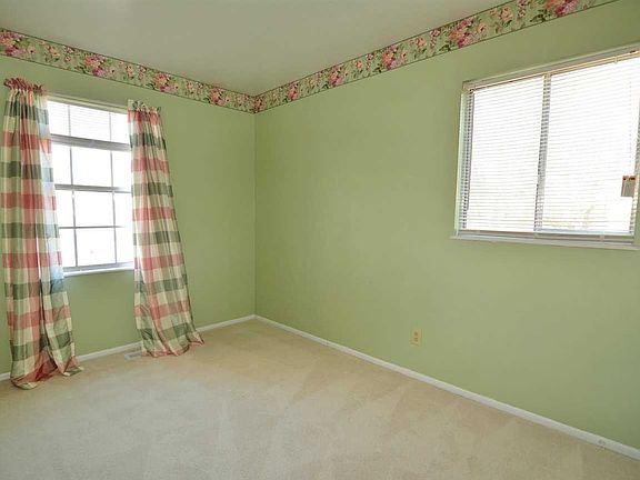 5th image of 6755 Heritage Dr