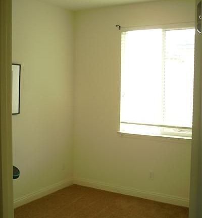 5th image of 2318 Donner Pass Ave